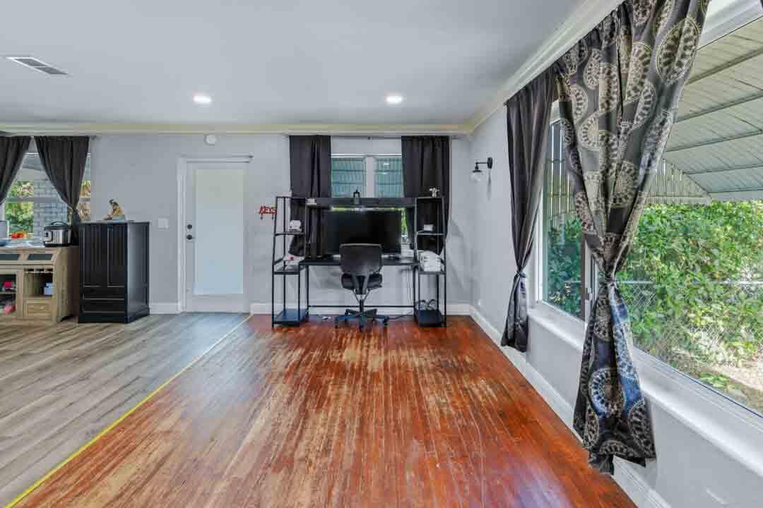 LAKE WORTH TOWN OF - Residential