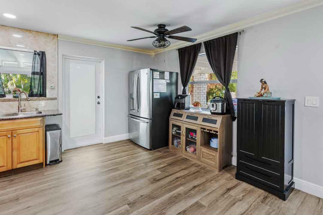 LAKE WORTH TOWN OF - Residential