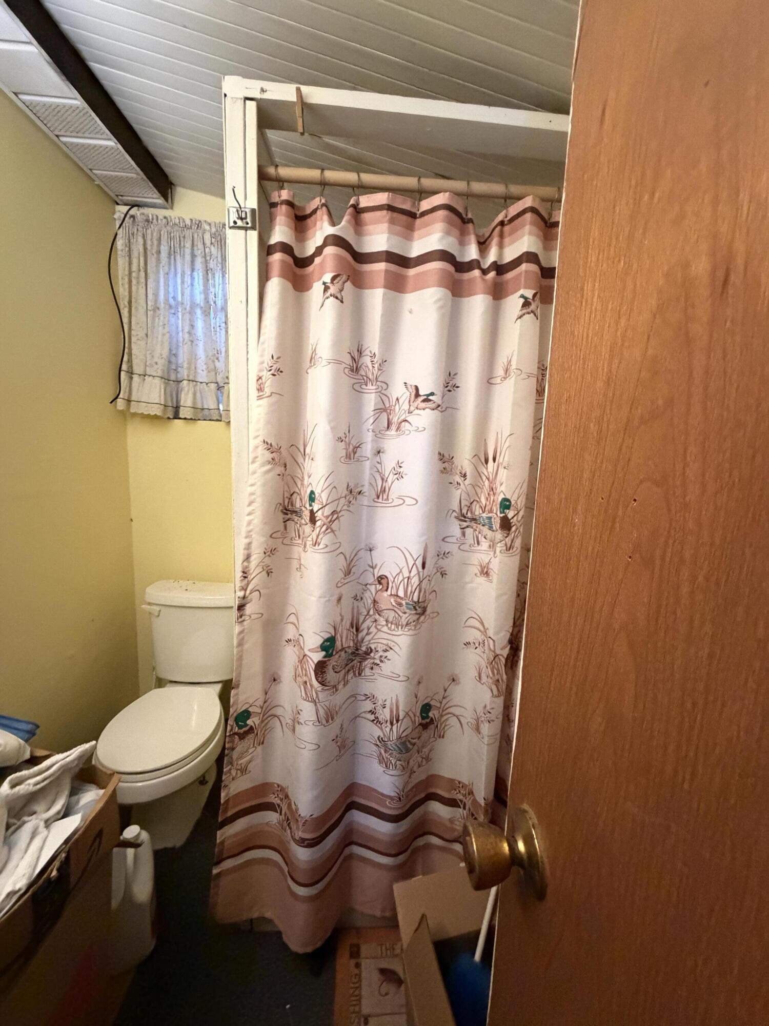 FIRST ADDITION OF PINE RIDGE PARK - Residential