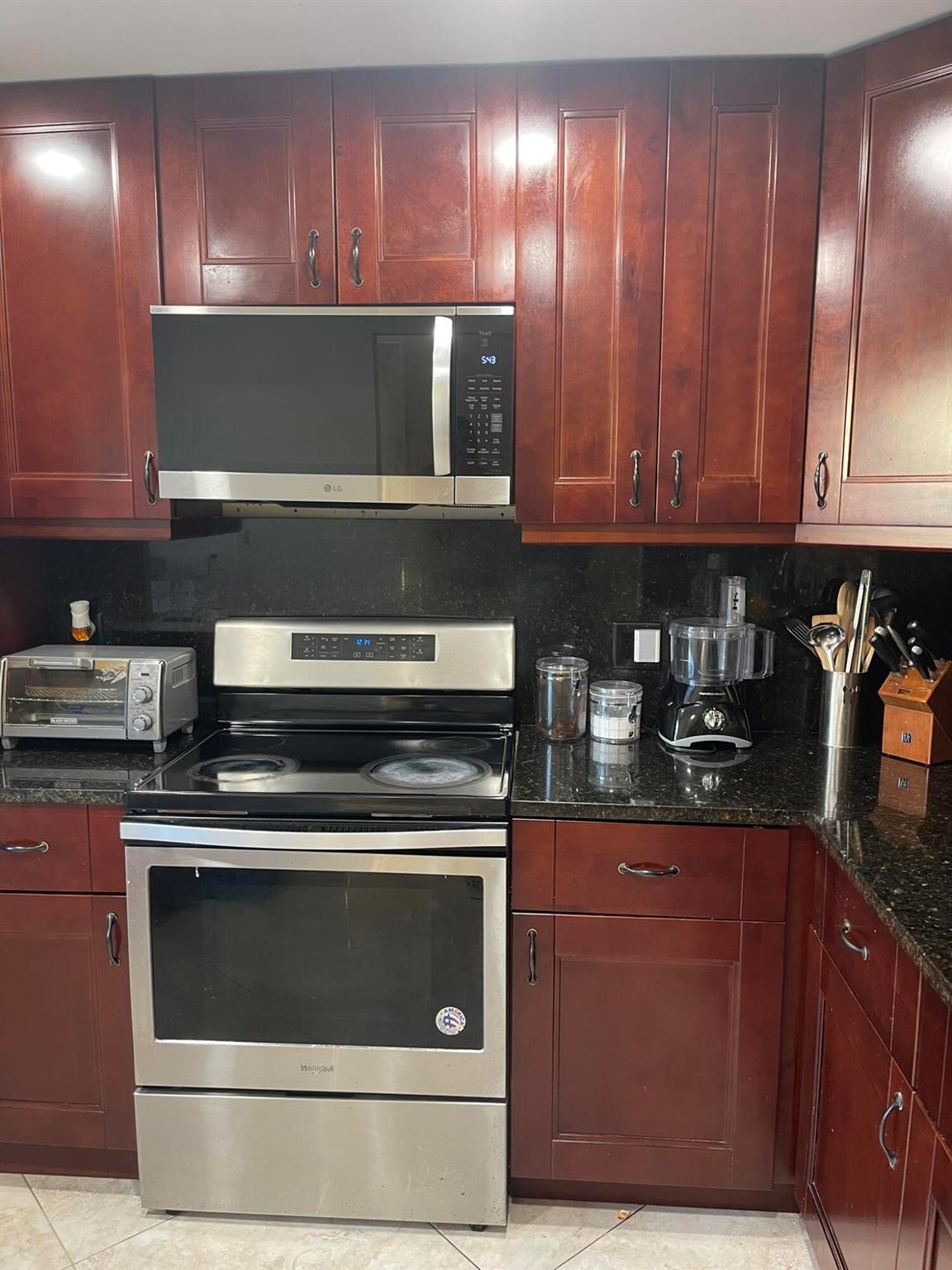 PALM CLUB WEST VILLAGE 1 - Residential