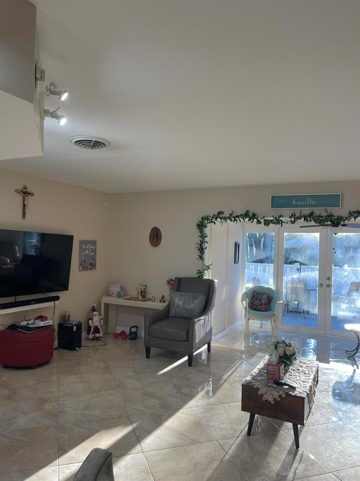 PALM CLUB WEST VILLAGE 1 - Residential