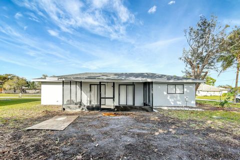 A home in Port St Lucie