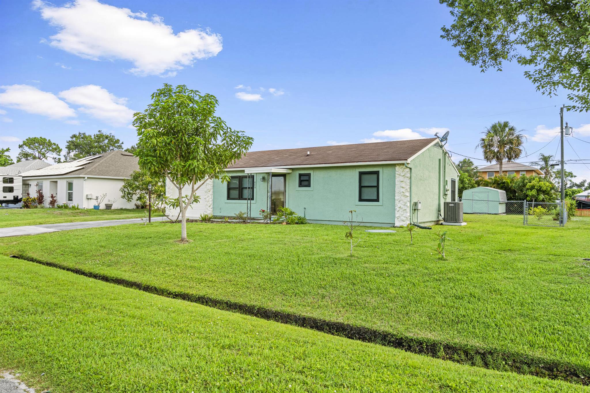 PORT ST LUCIE SECTION 3 - Residential
