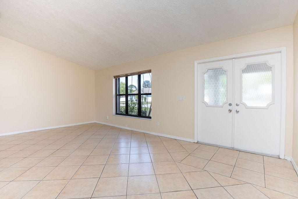 Photo of 2456 SE Trail Avenue, Port Saint Lucie, FL 34952 (MLS # B26008320)