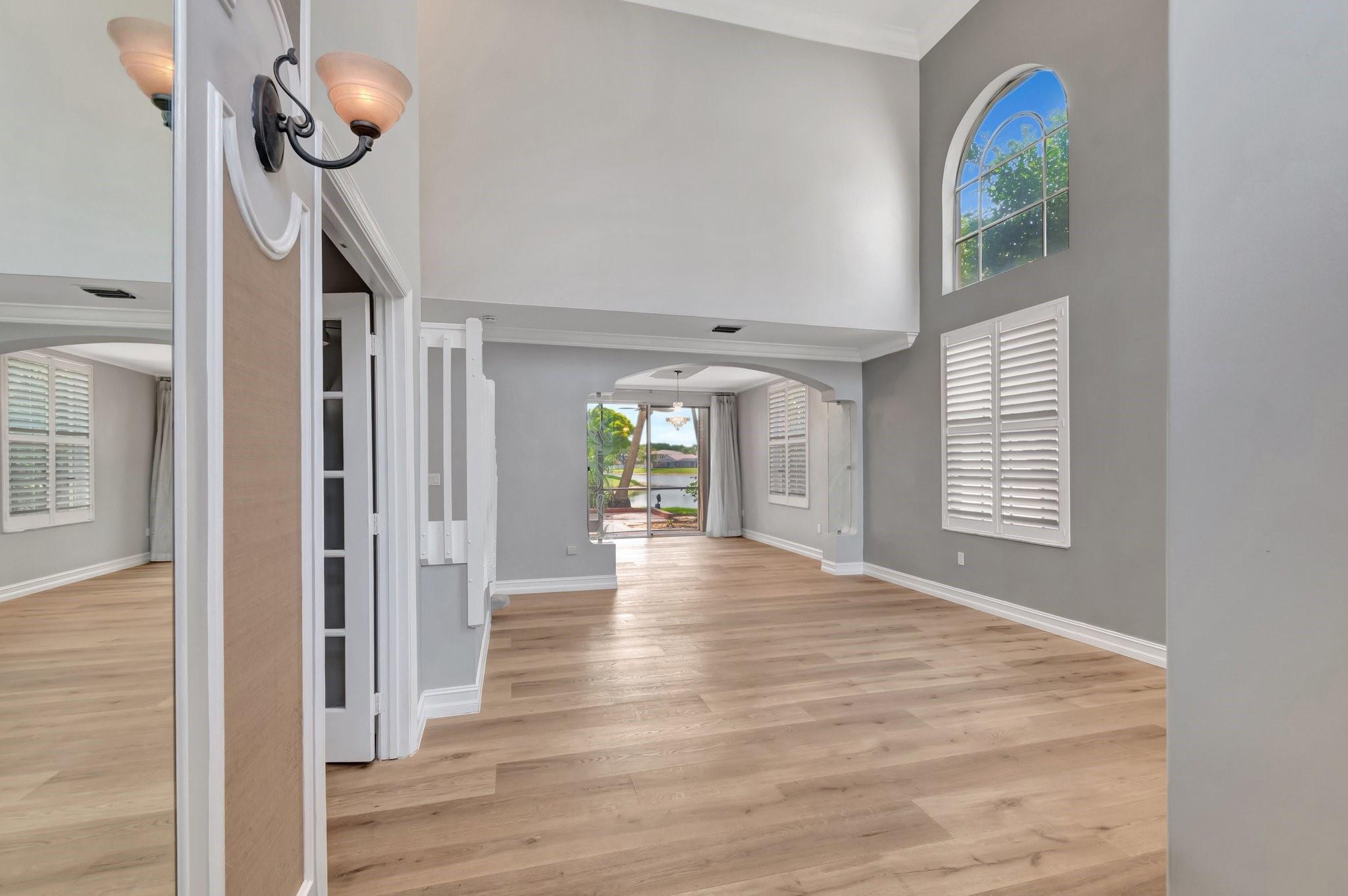 7599 Rockport Cir