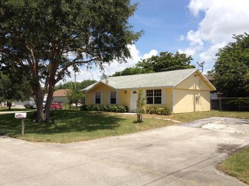 TROPICAL COUNTRY ESTATES - Residential