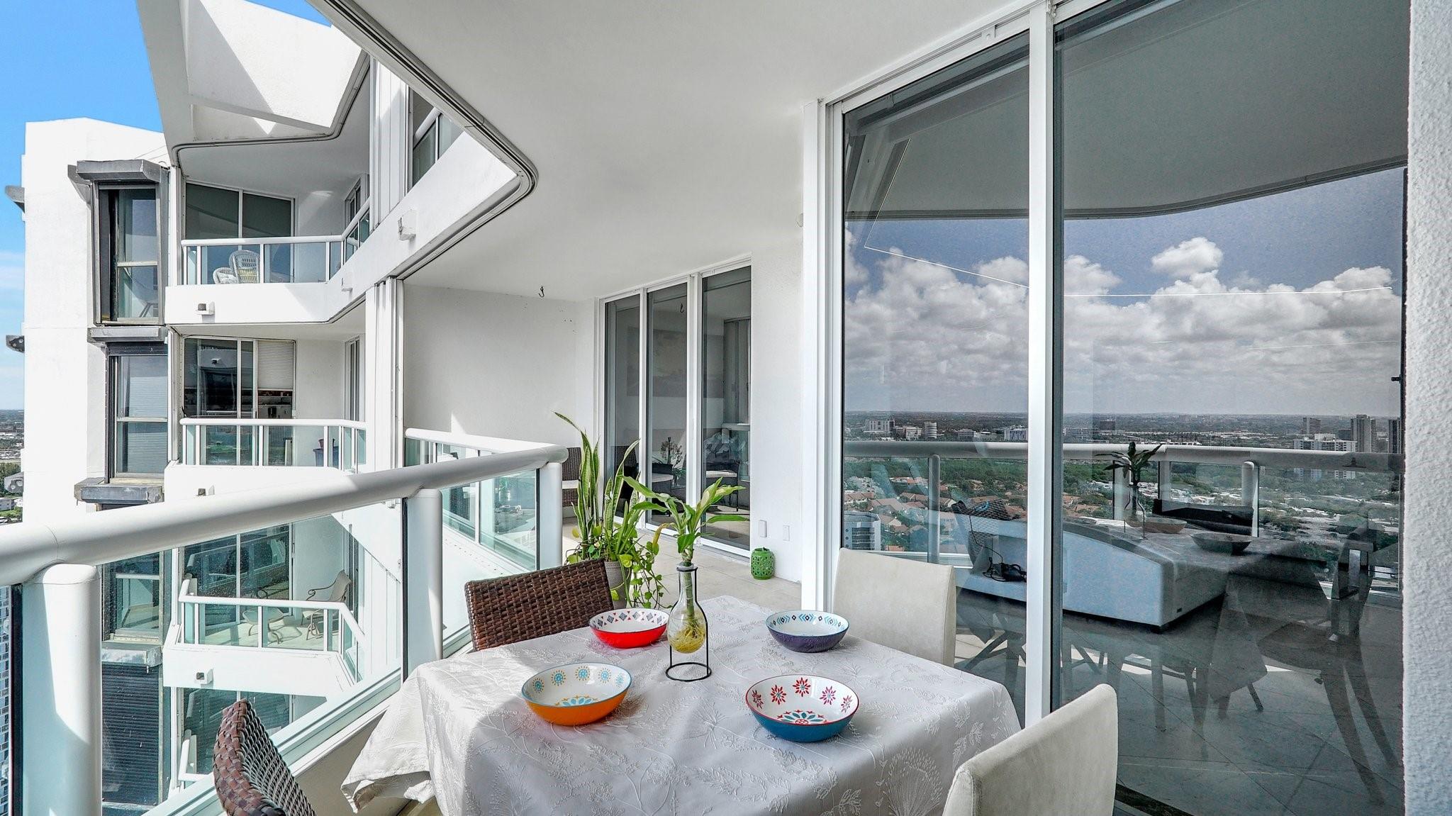 THE POINT - NORTH TOWER - Residential