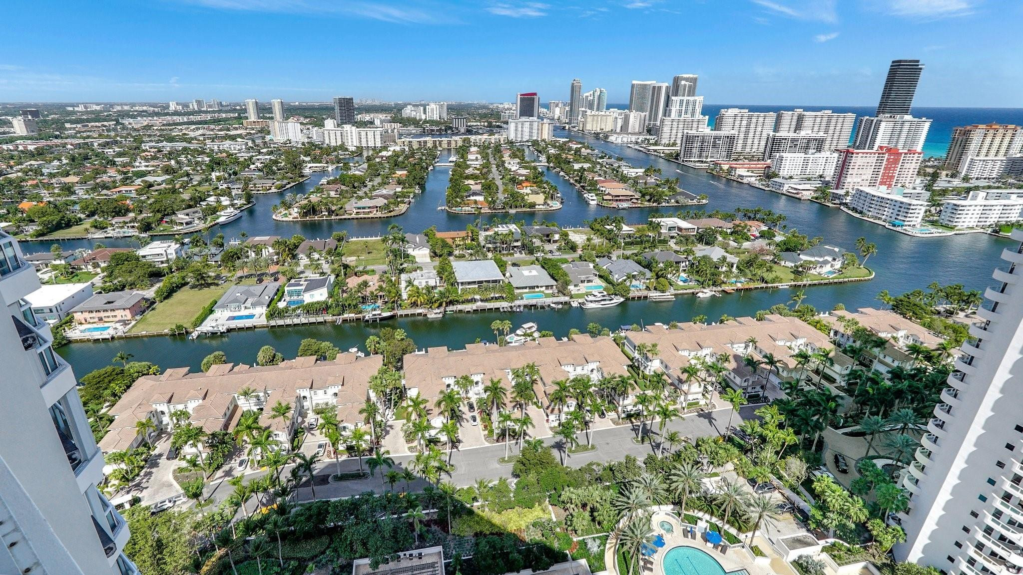 THE POINT - NORTH TOWER - Residential