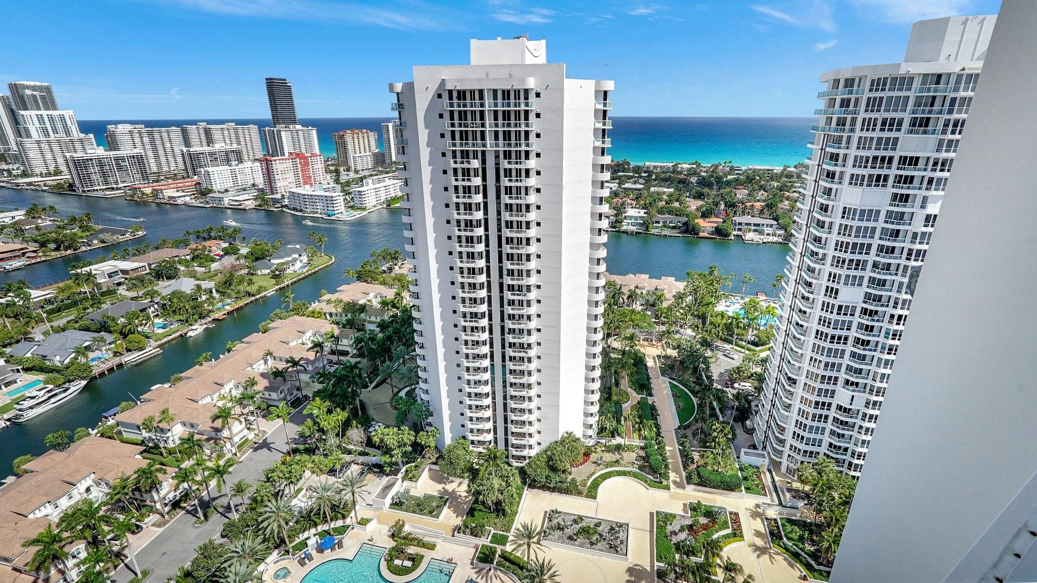 THE POINT - NORTH TOWER - Residential