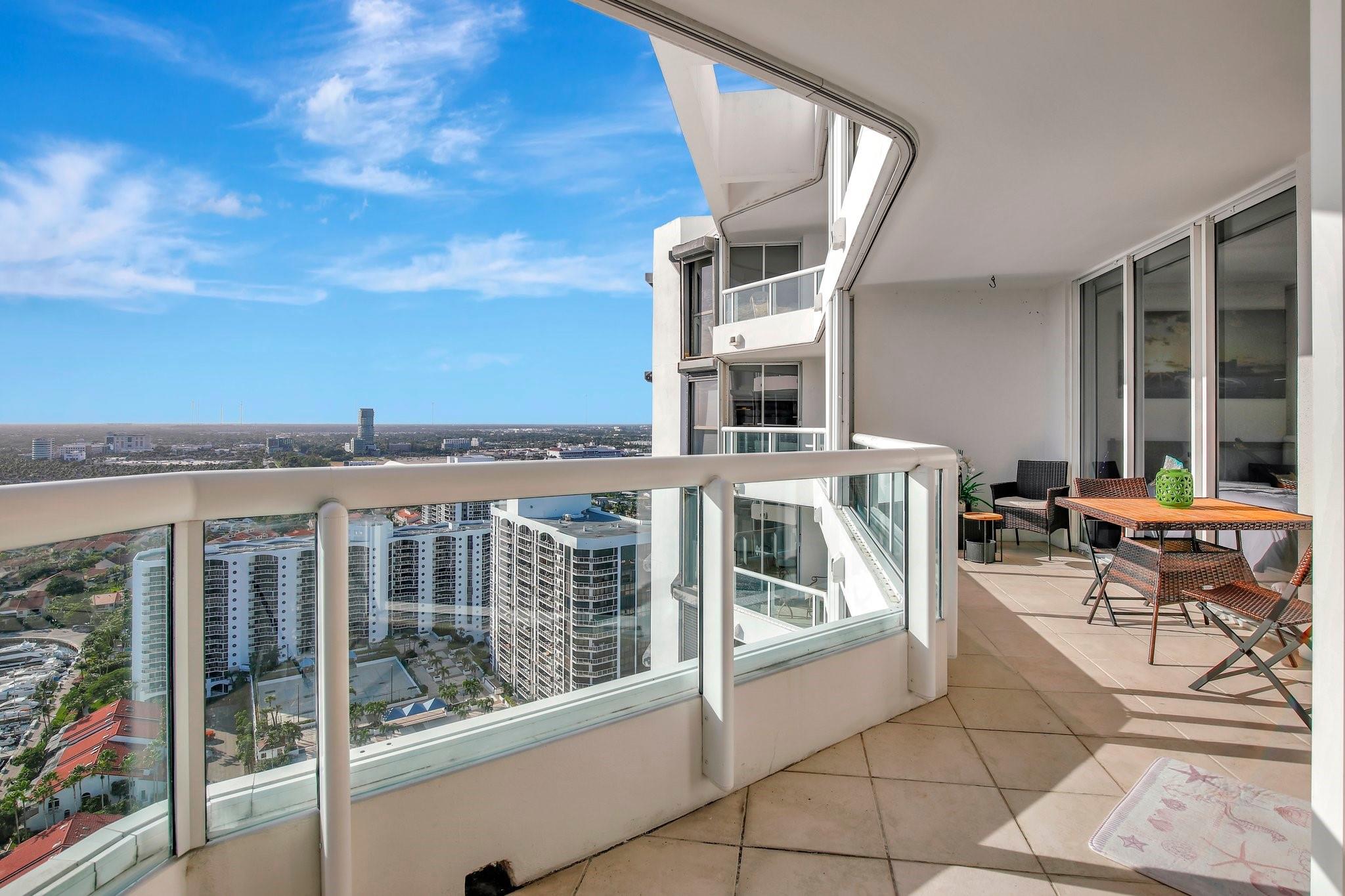 THE POINT - NORTH TOWER - Residential