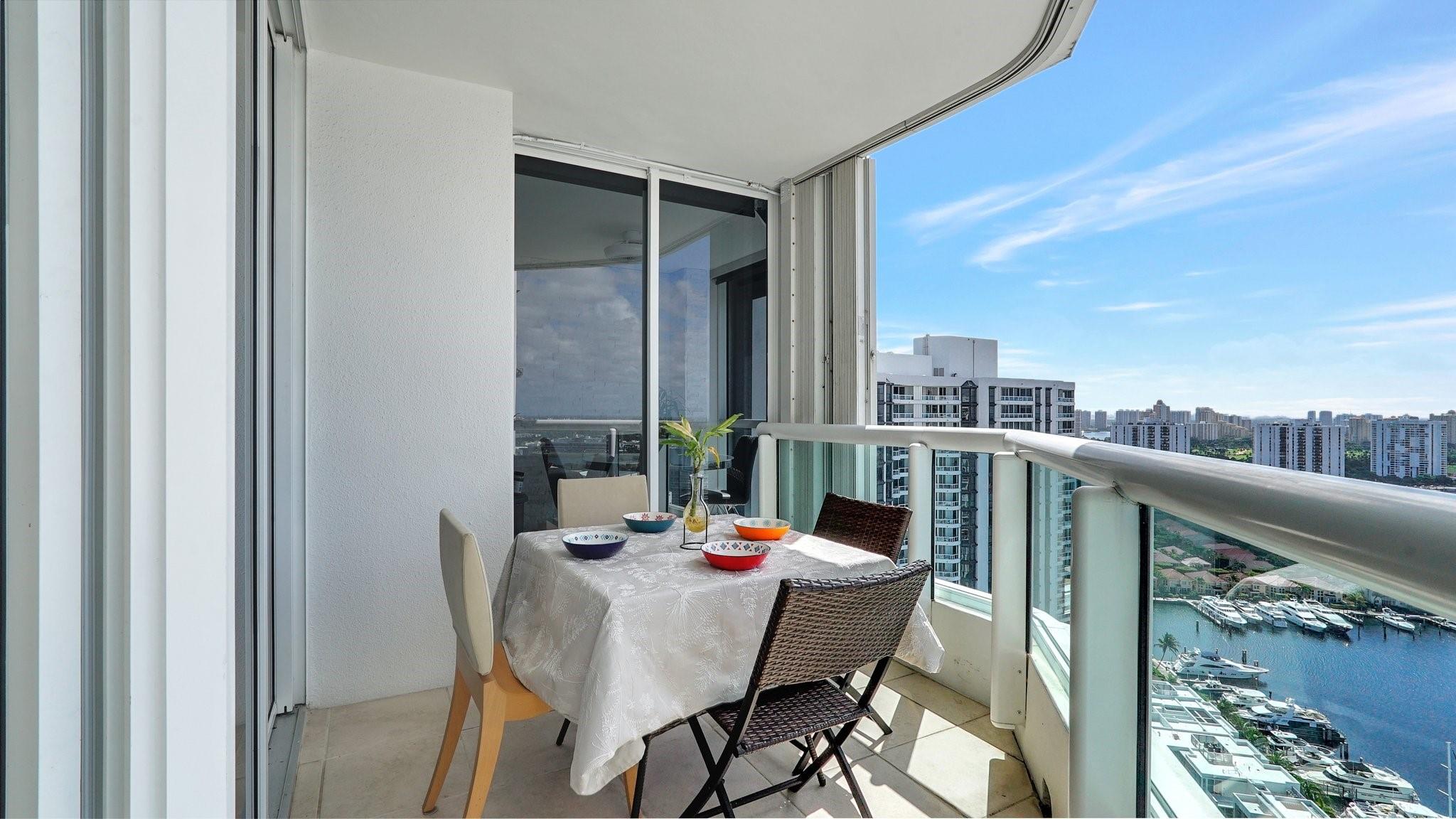 THE POINT - NORTH TOWER - Residential