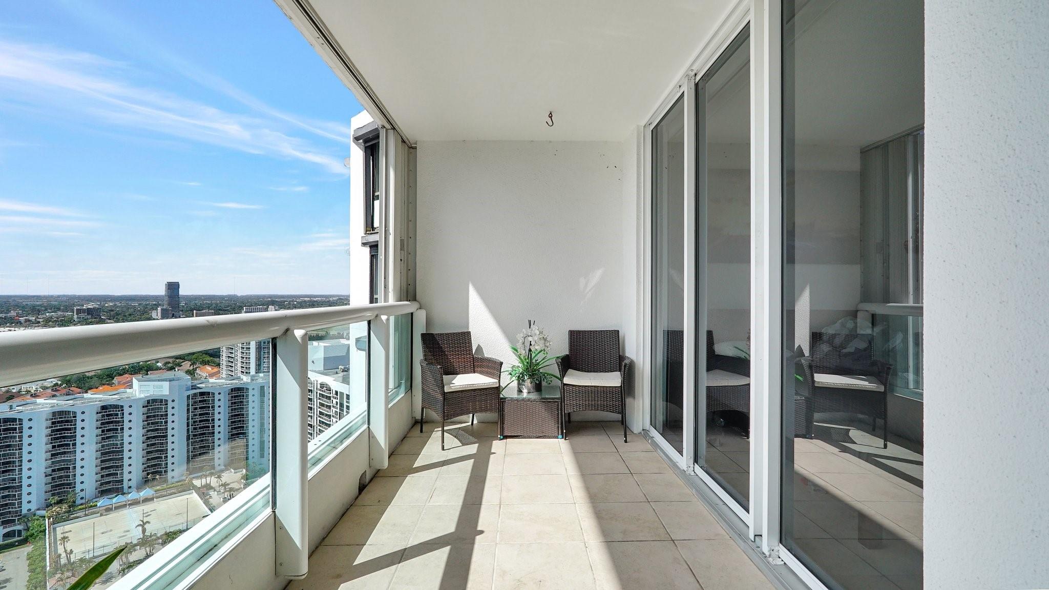 THE POINT - NORTH TOWER - Residential