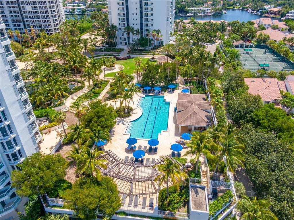 THE POINT - NORTH TOWER - Residential