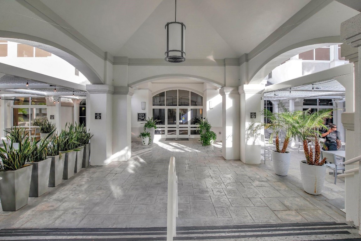 THE POINT - NORTH TOWER - Residential