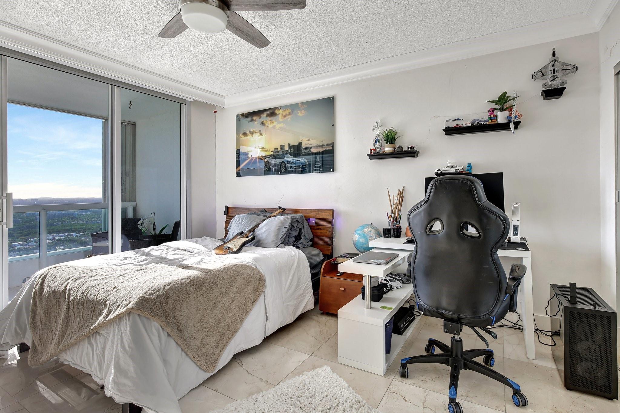 THE POINT - NORTH TOWER - Residential