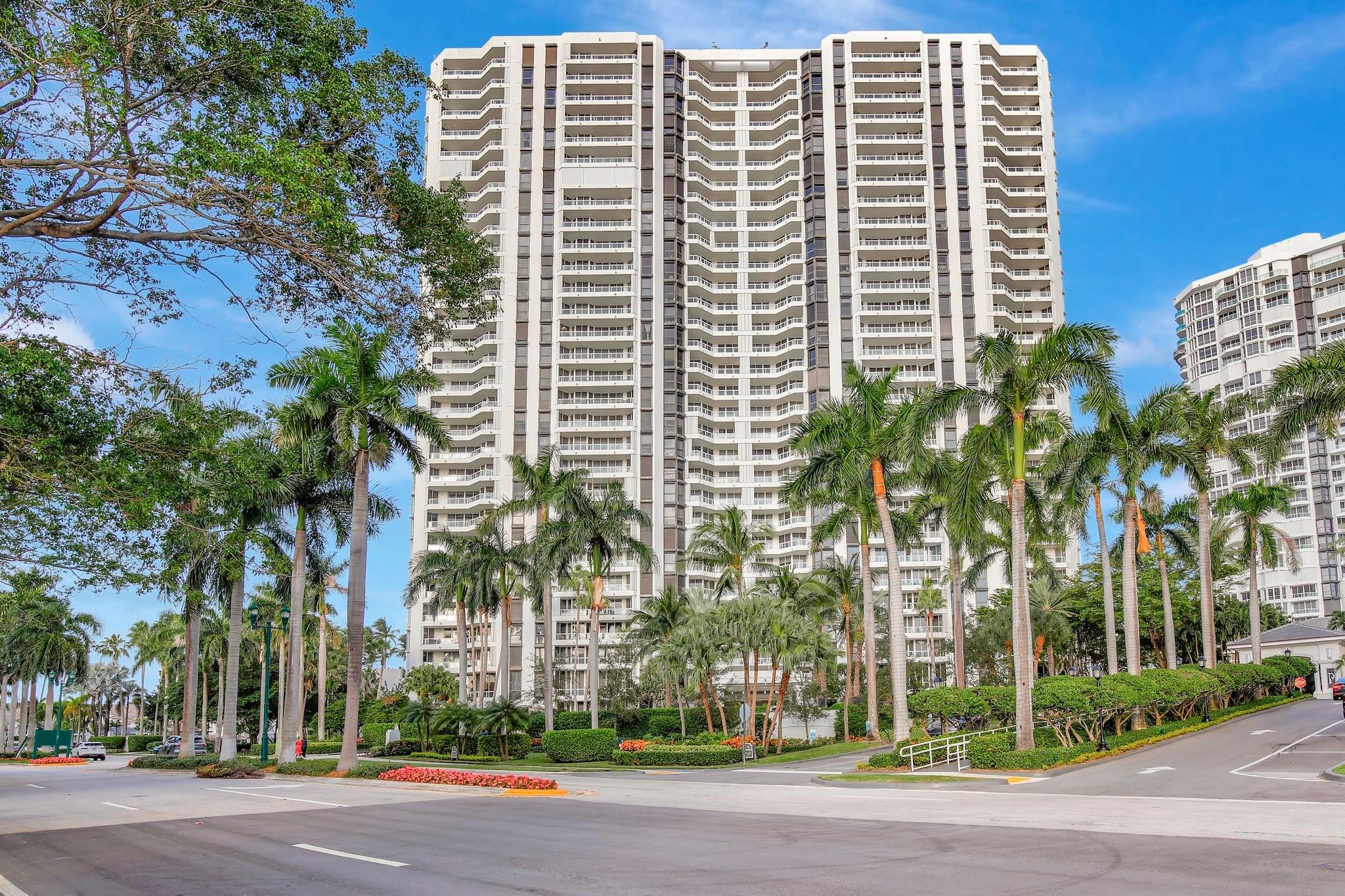 THE POINT - NORTH TOWER - Residential