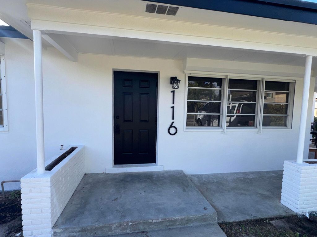 Photo of 116 SE 3rd Avenue, Boynton Beach, FL 33435 (MLS # R11166710)