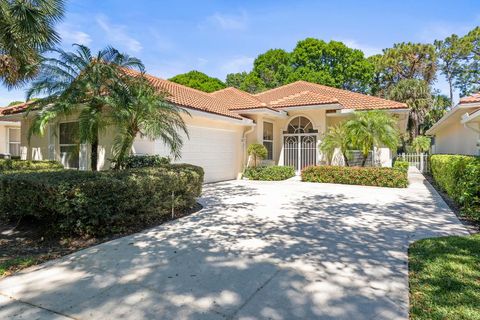 199 E Tall Oaks Circle Palm Beach Gardens FL 33410
