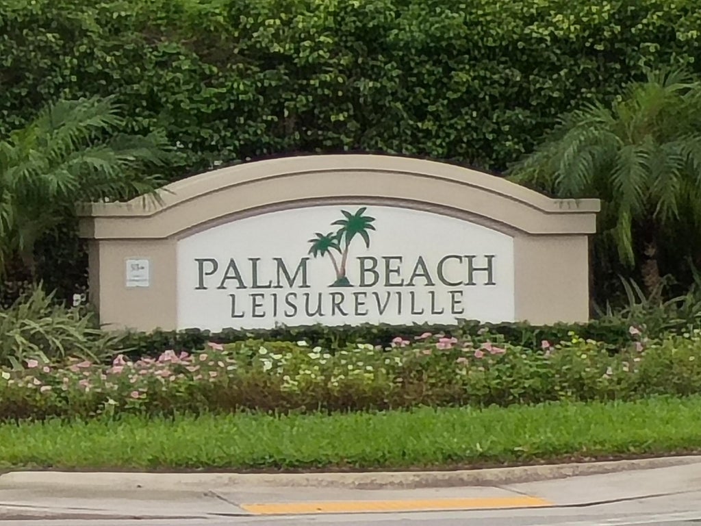 Photo of 114 SW 10TH Street, Boynton Beach, FL 33426 (MLS # B26078744)