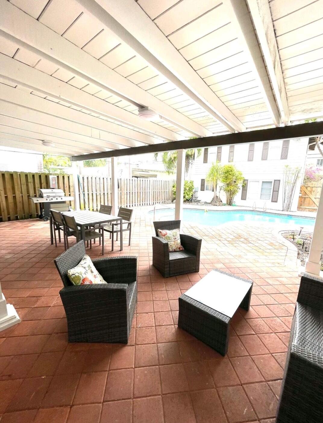 COLEE HAMMOCK - Residential Lease