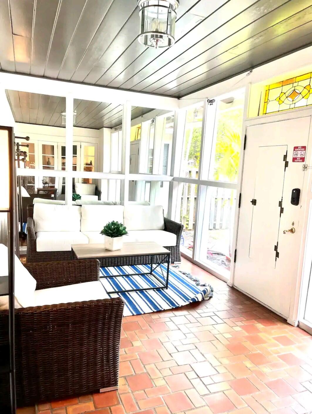 COLEE HAMMOCK - Residential Lease