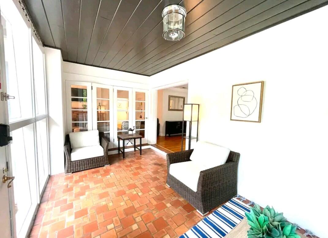 COLEE HAMMOCK - Residential Lease