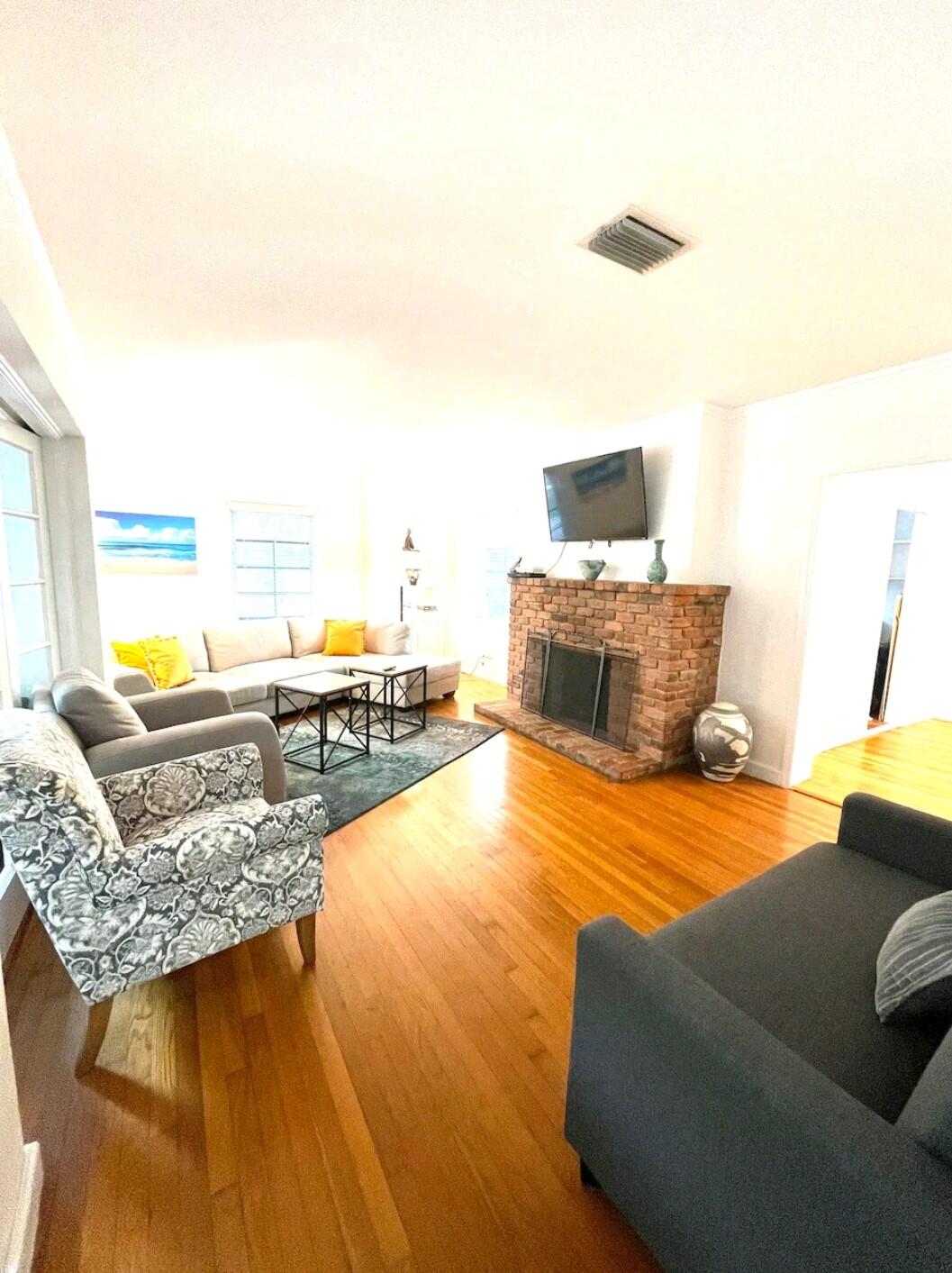 COLEE HAMMOCK - Residential Lease