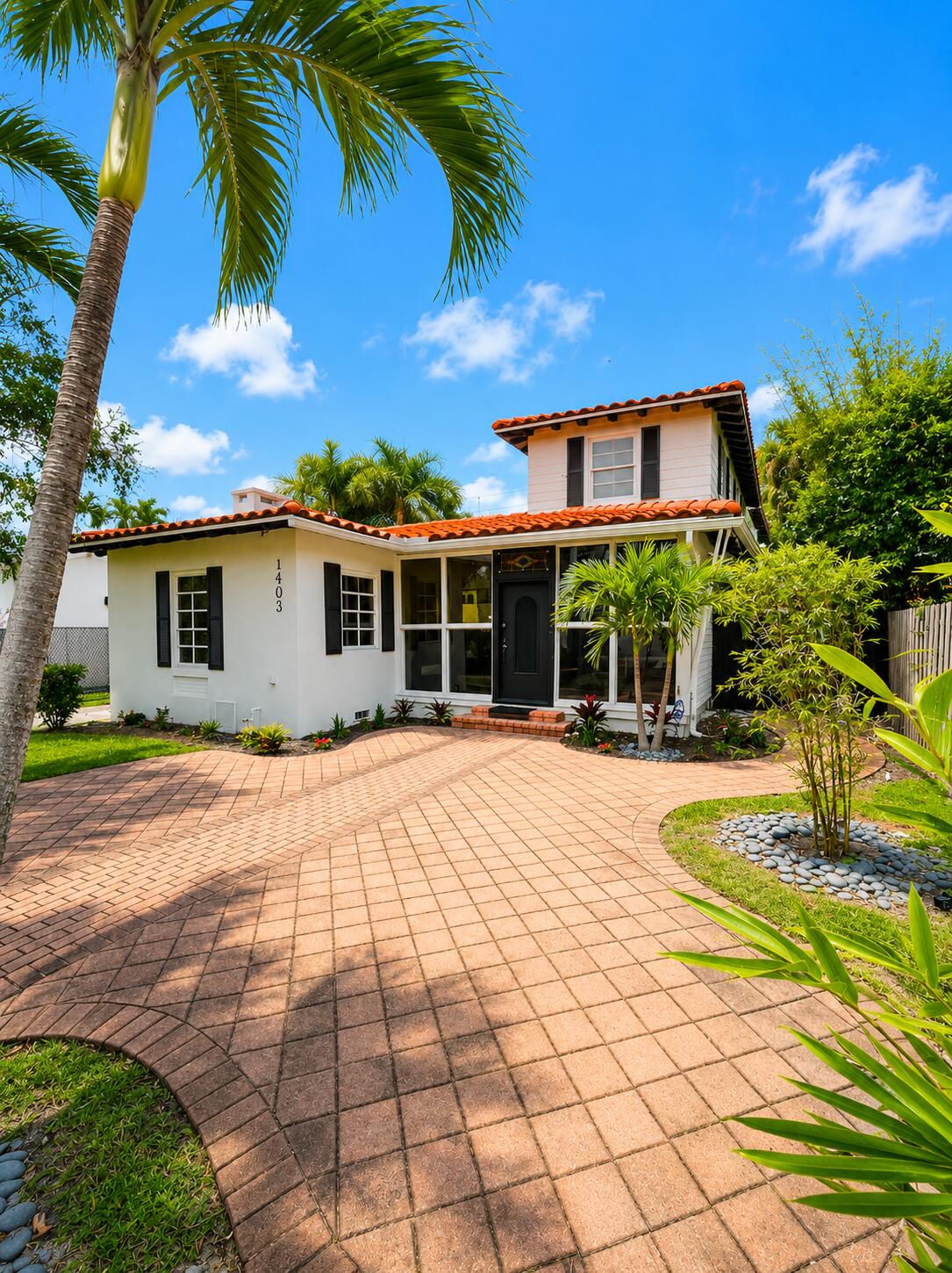 COLEE HAMMOCK - Residential Lease