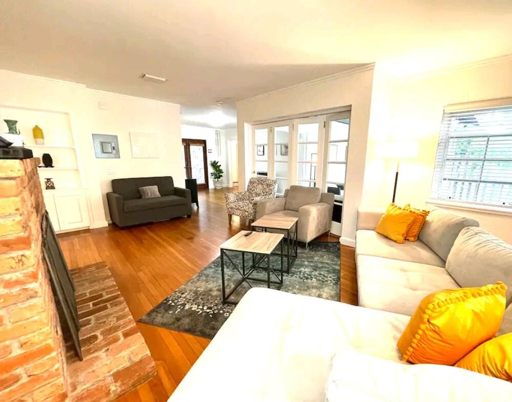 COLEE HAMMOCK - Residential Lease