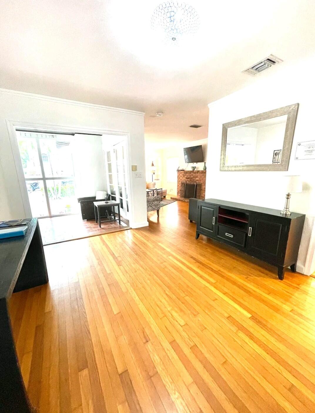 COLEE HAMMOCK - Residential Lease