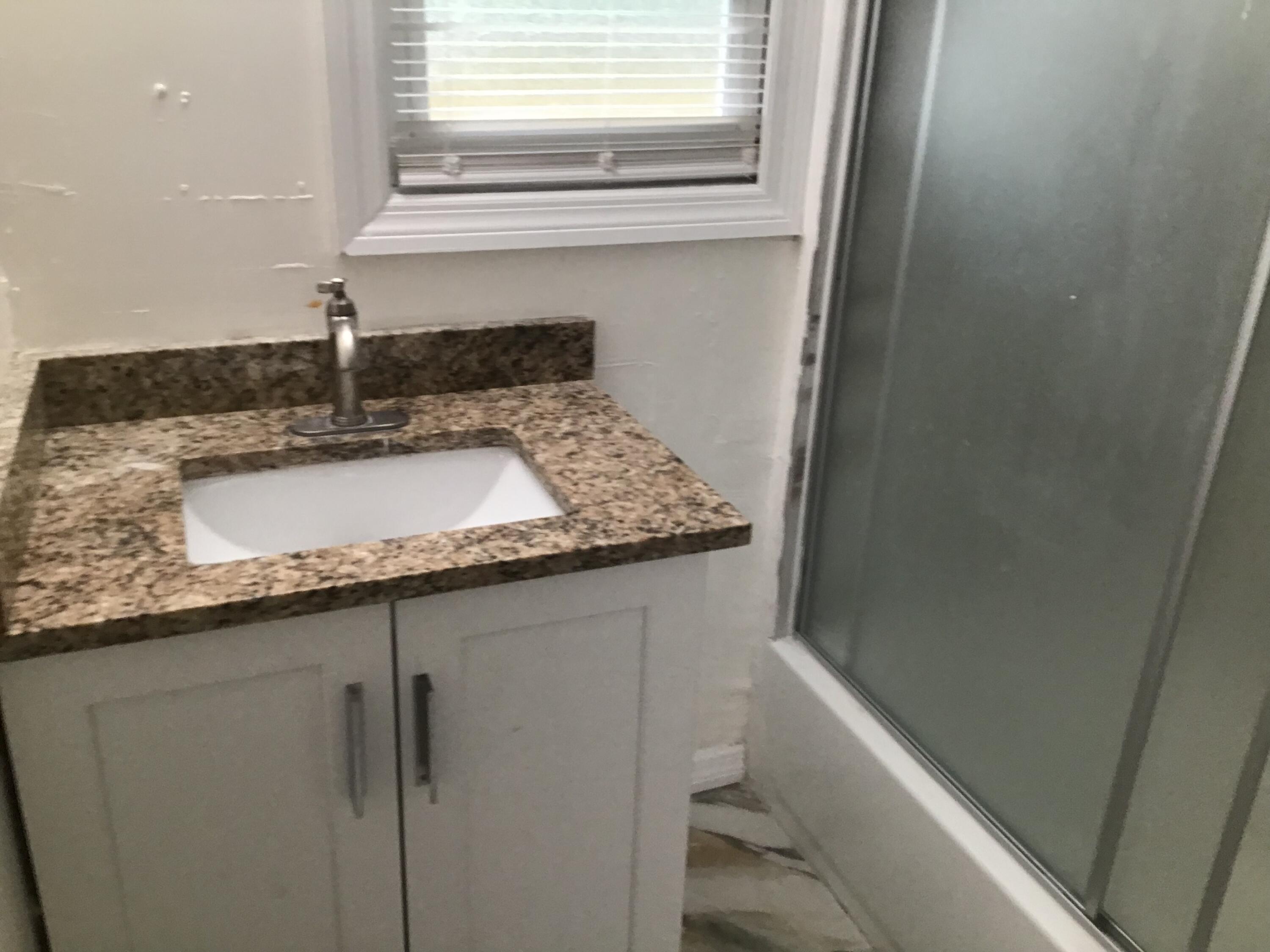 DELRAY MANOR ADD TO DELRA - Residential