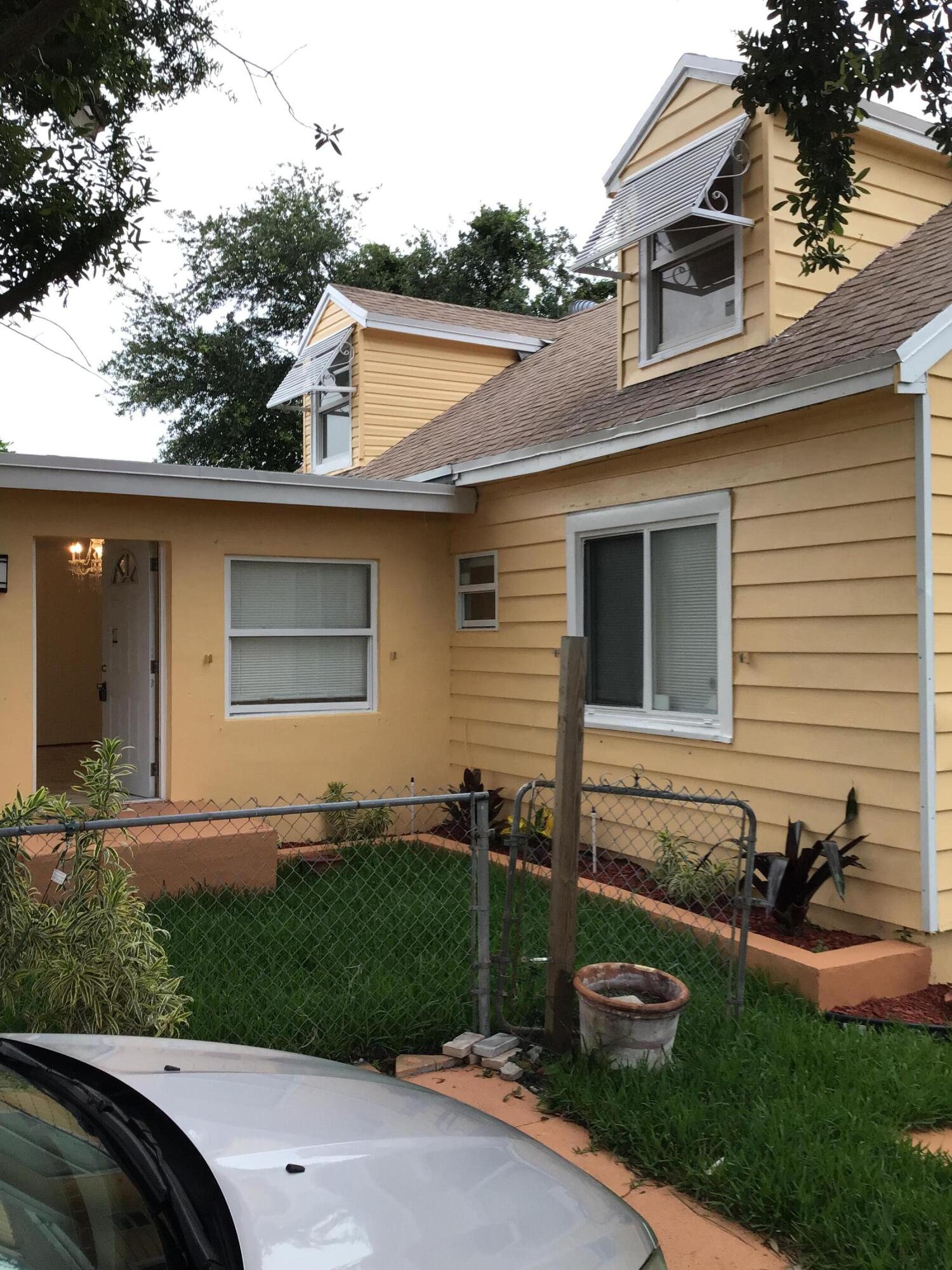 DELRAY MANOR ADD TO DELRA - Residential