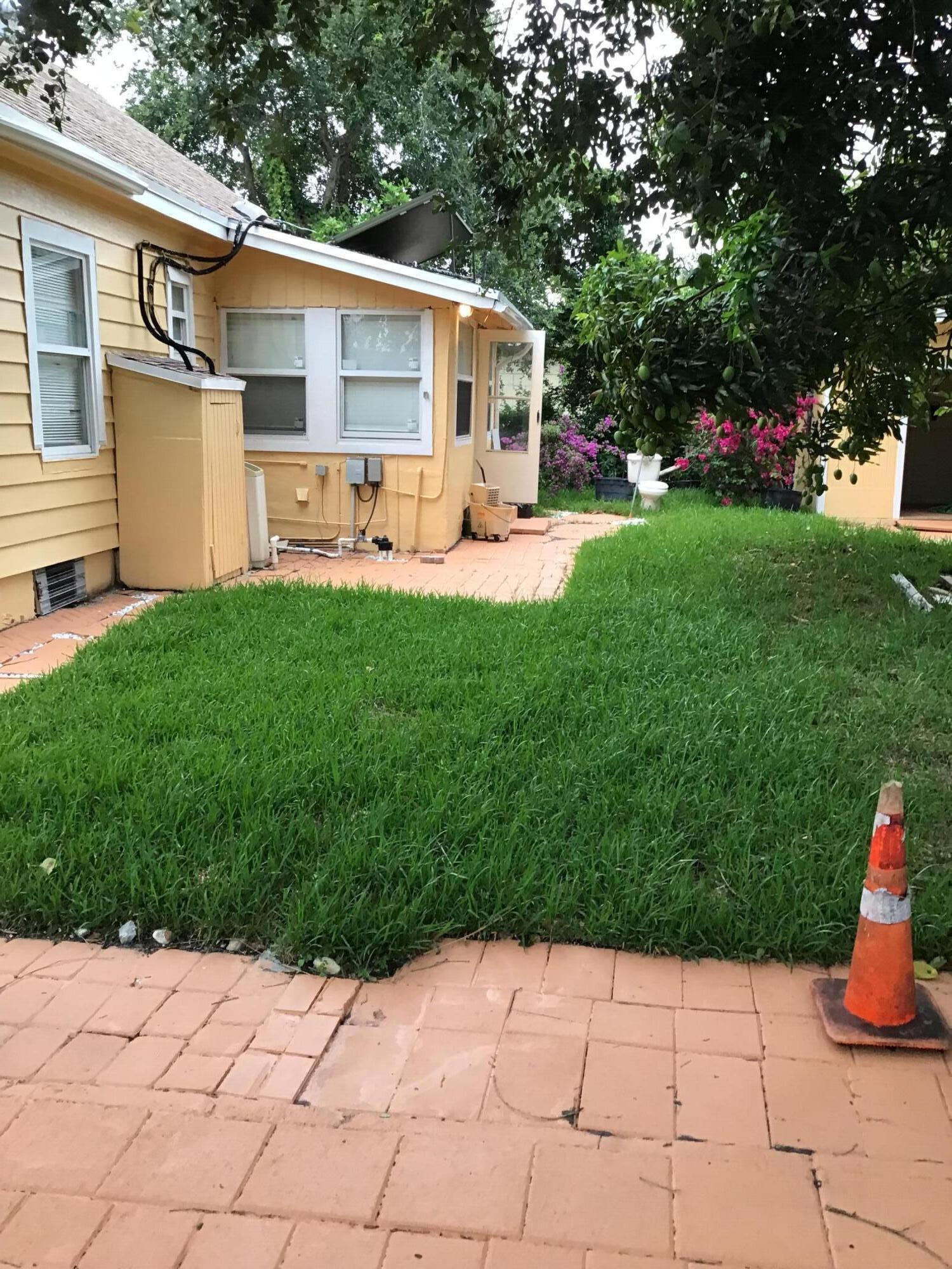 DELRAY MANOR ADD TO DELRA - Residential