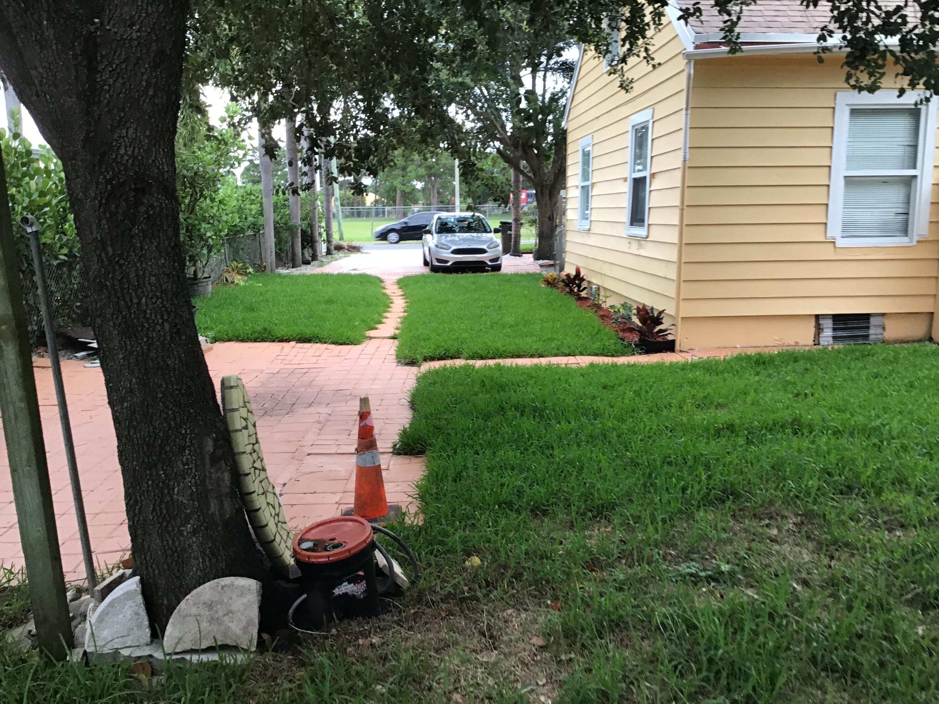 DELRAY MANOR ADD TO DELRA - Residential