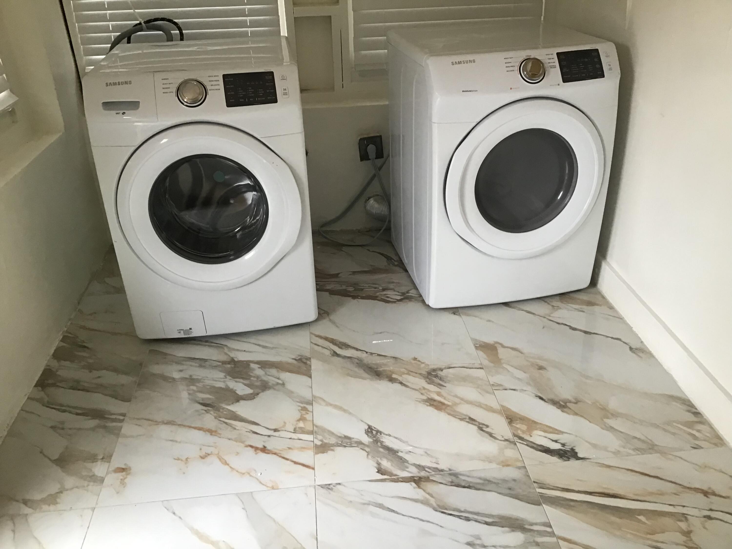 DELRAY MANOR ADD TO DELRA - Residential