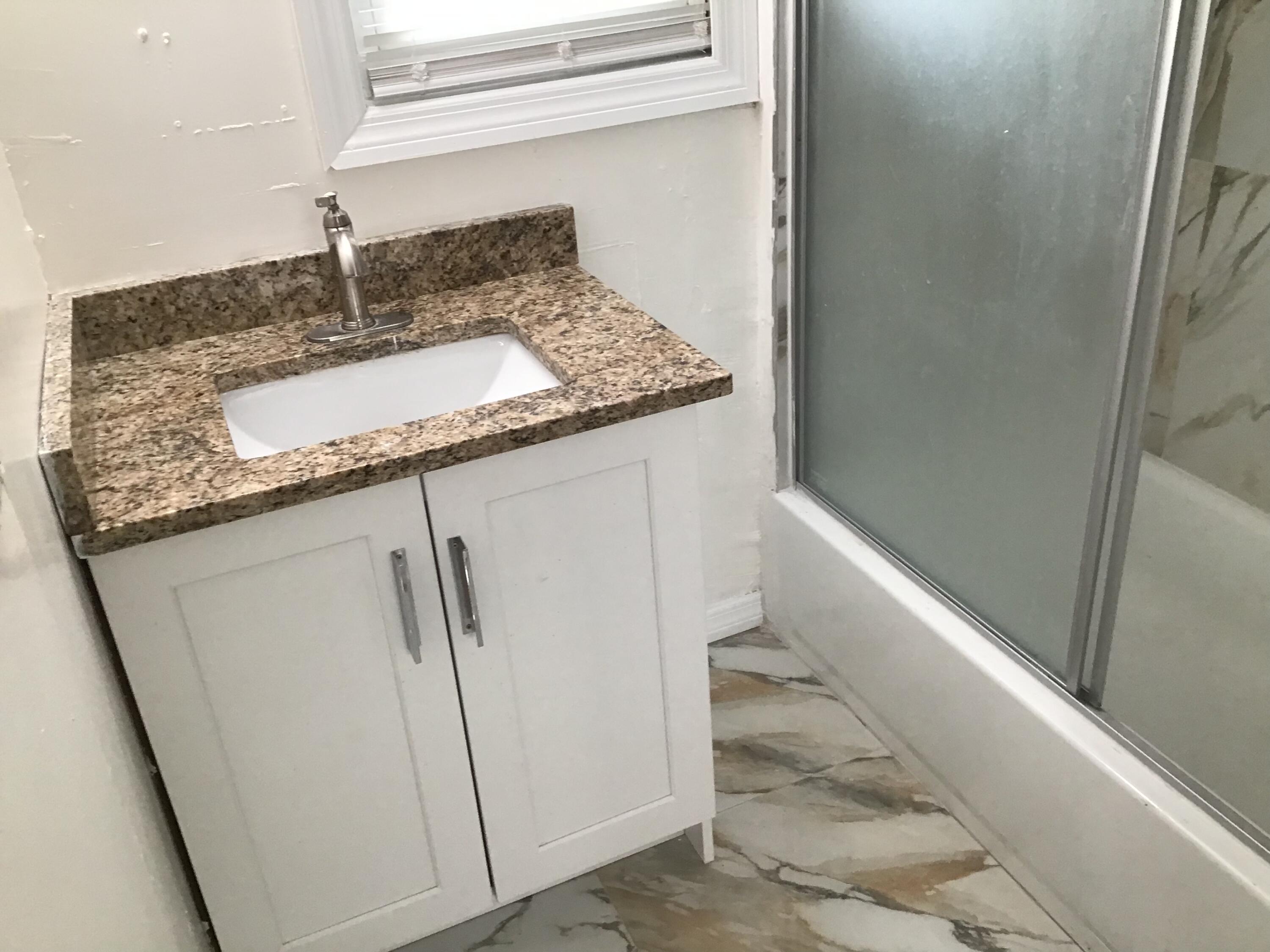 DELRAY MANOR ADD TO DELRA - Residential