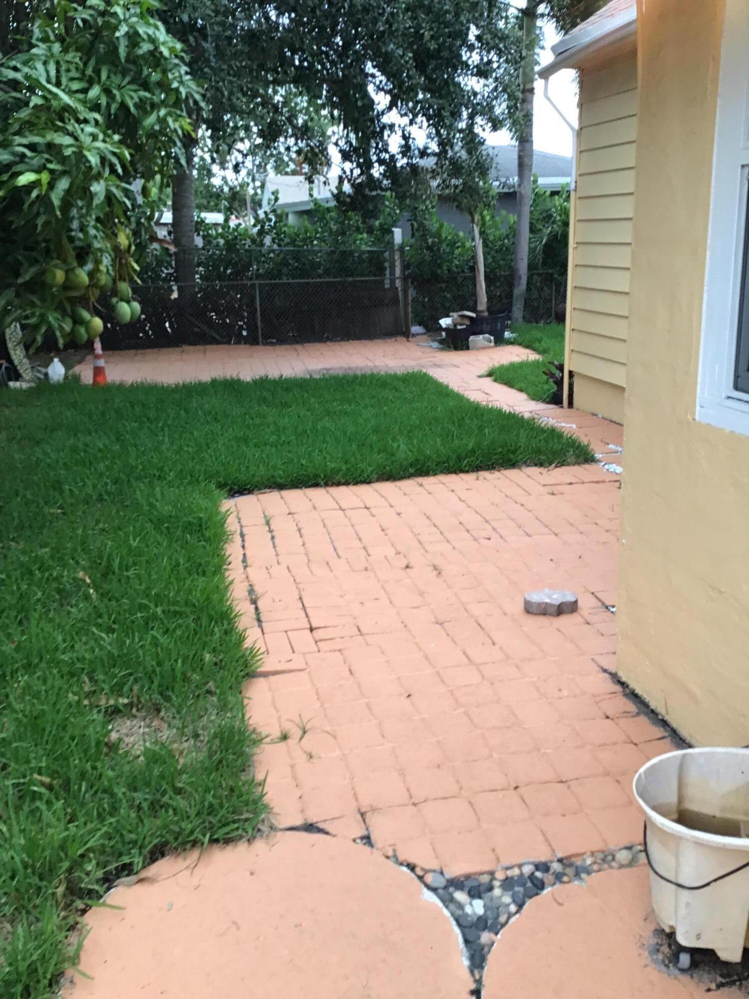 DELRAY MANOR ADD TO DELRA - Residential