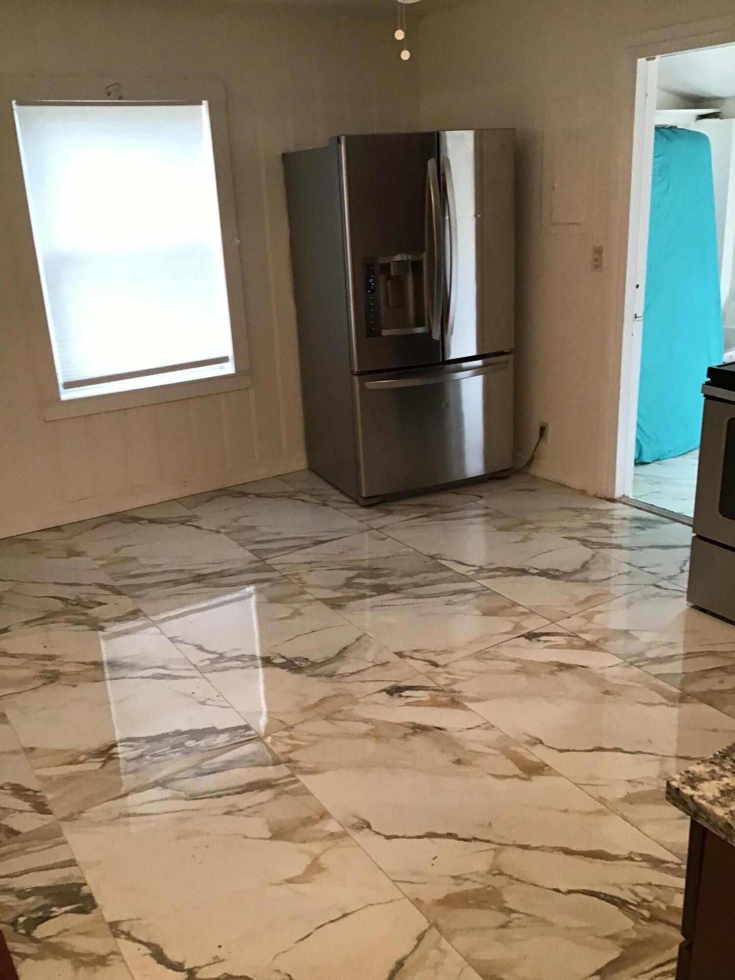 DELRAY MANOR ADD TO DELRA - Residential