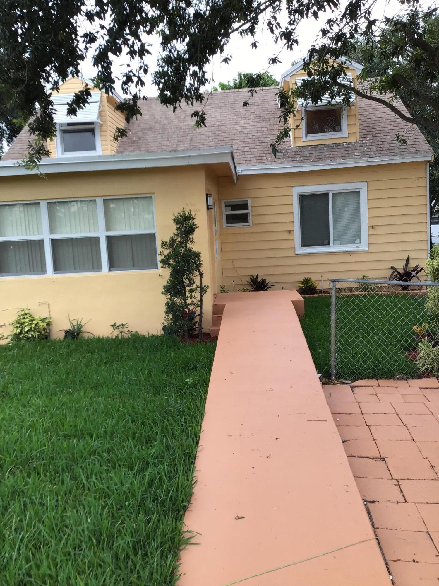 DELRAY MANOR ADD TO DELRA - Residential