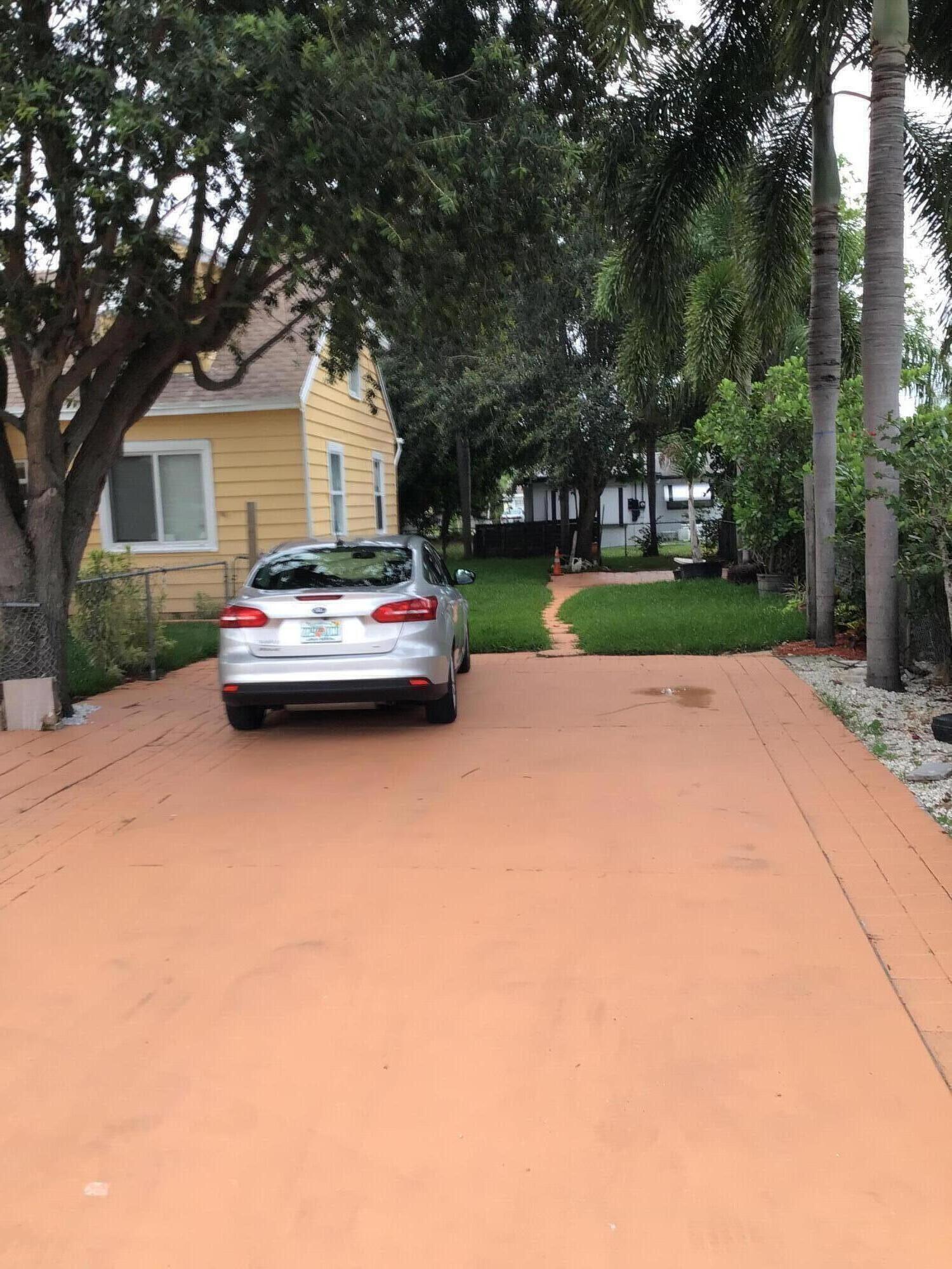 DELRAY MANOR ADD TO DELRA - Residential