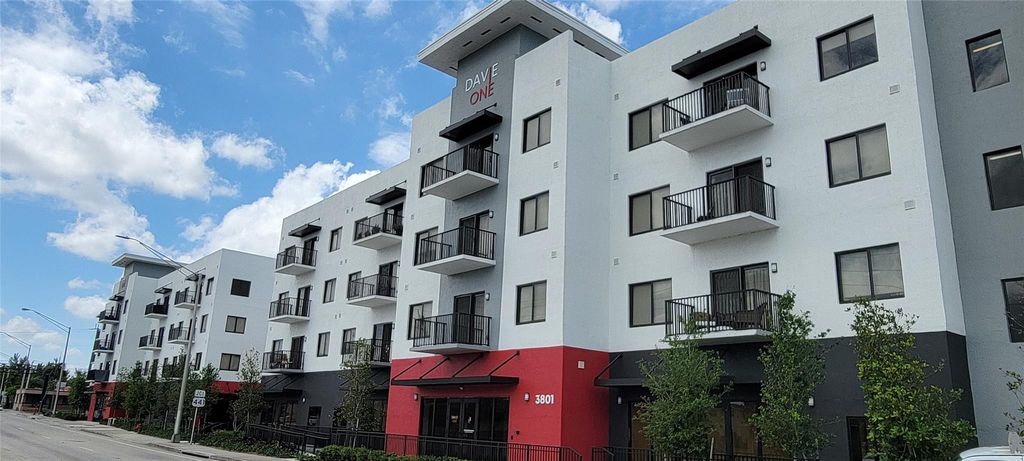 Photo of 3801 Davie Boulevard #204, Fort Lauderdale, FL 33312 (MLS # F10551092)