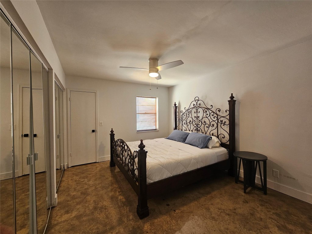 CENTRE HILL COURTS CONDO - Residential