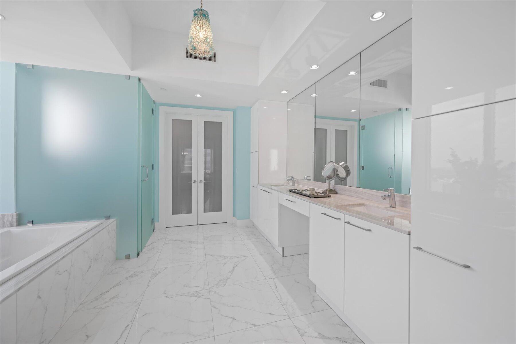 WATER CLUB NORTH PALM BEA - Residential