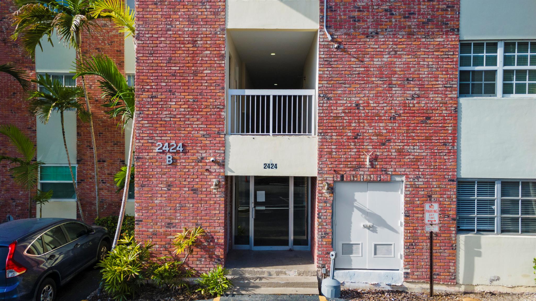 2424 SE 17th Street B103