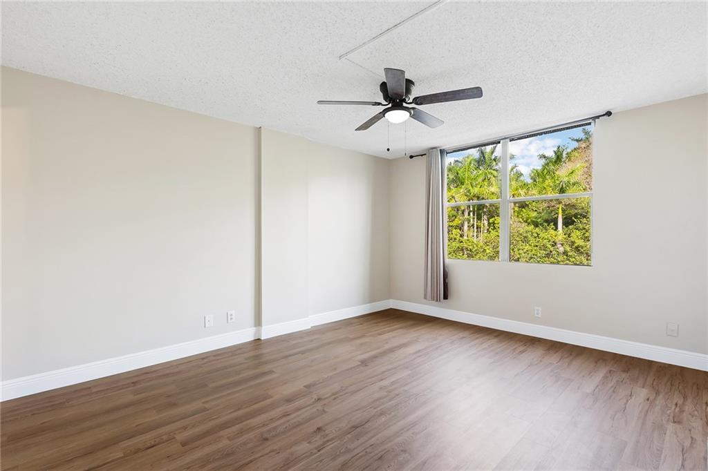 Royal Park - Residential