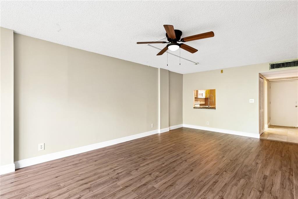 Royal Park - Residential