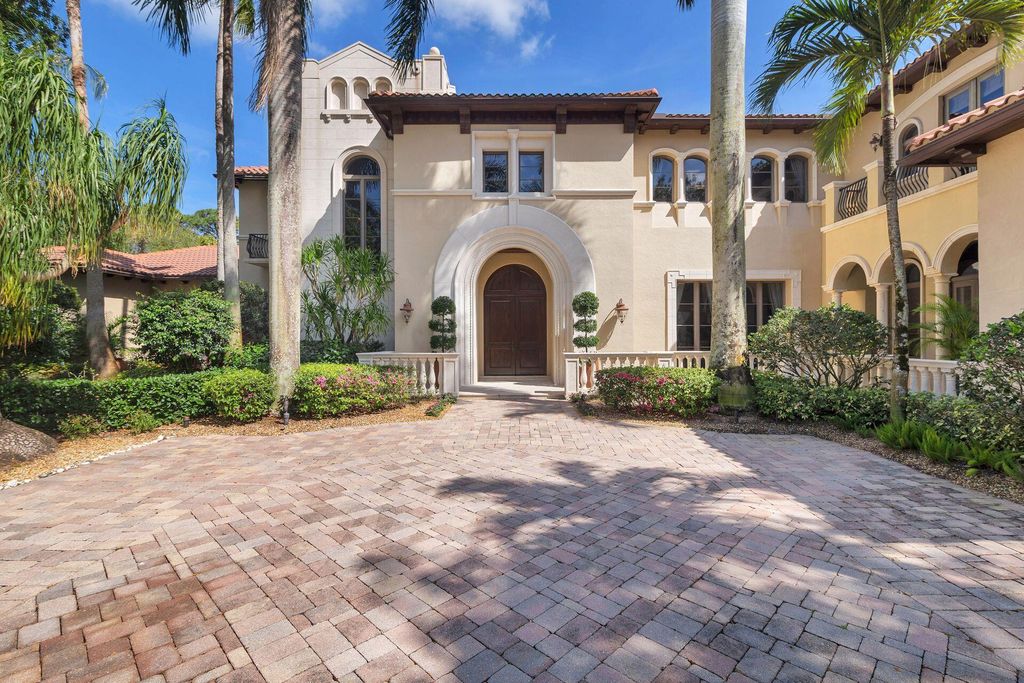 Photo of 11724 Cardena Court, Palm Beach Gardens, FL 33418 (MLS # R10969688)