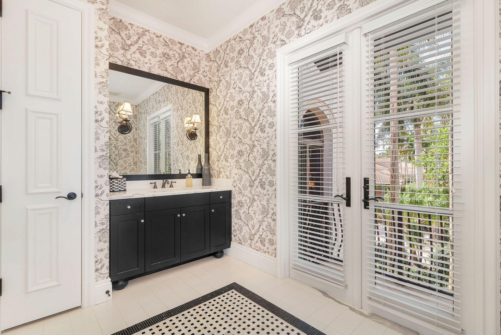 OLD PALM 4 - Residential