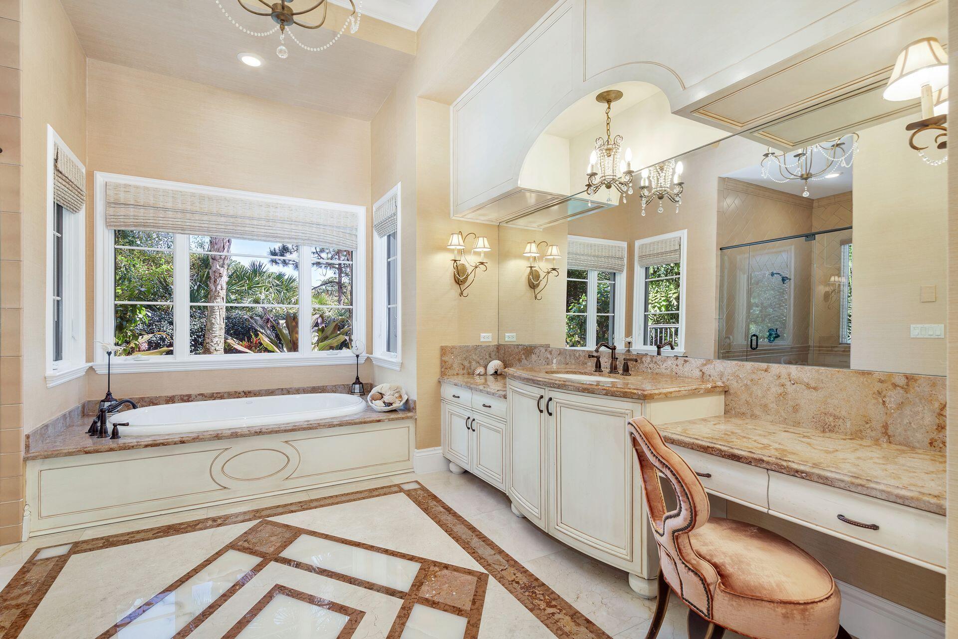 OLD PALM 4 - Residential