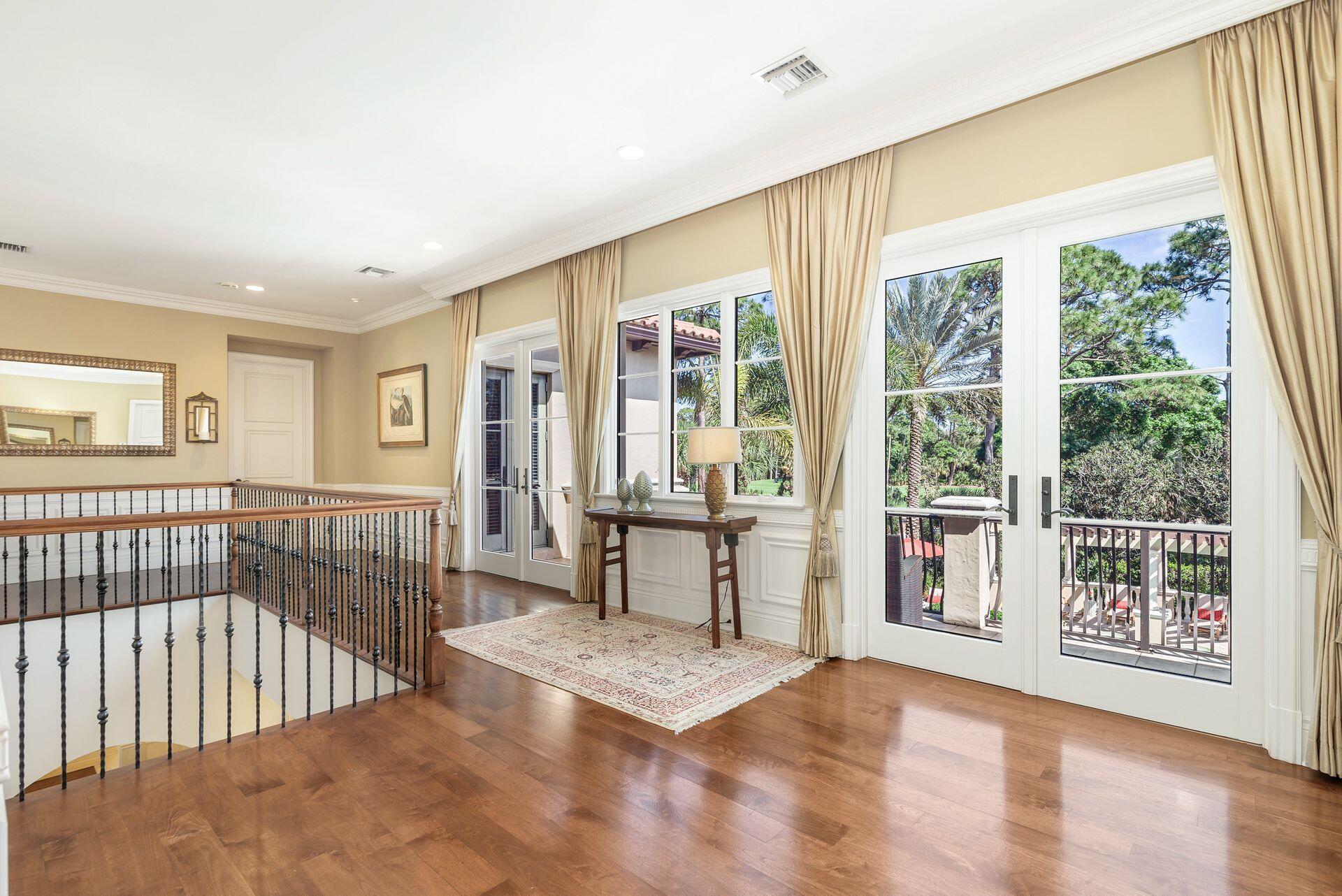 OLD PALM 4 - Residential